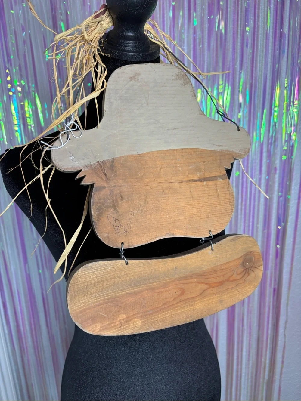 Welcome Scarecrow Hanging Wreath Heart & Raffia Straw Detail W/ Wire Hanger